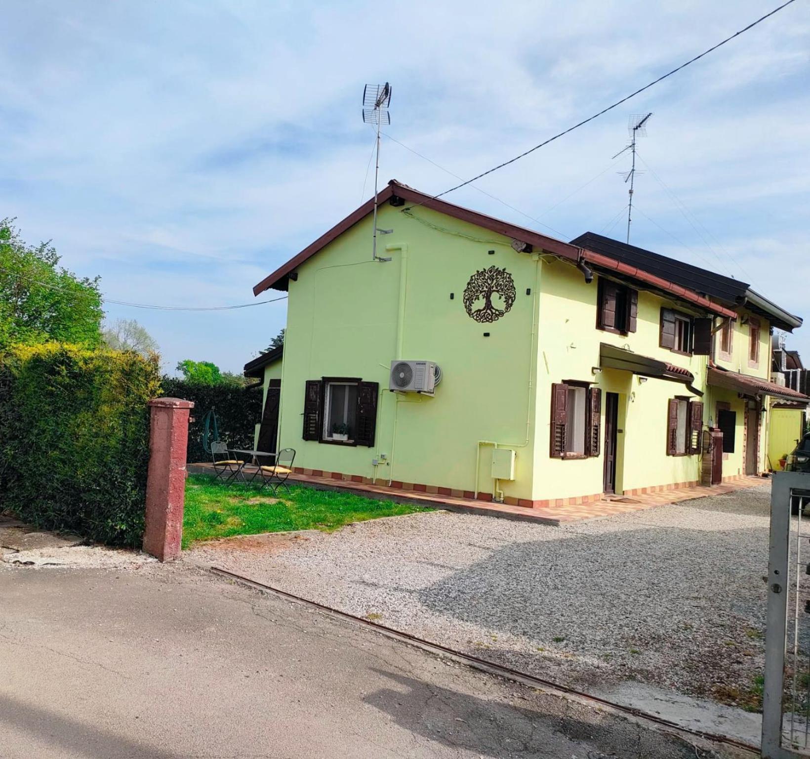 Via Cantonina 1 Di Diana San Valentino  Exteriér fotografie